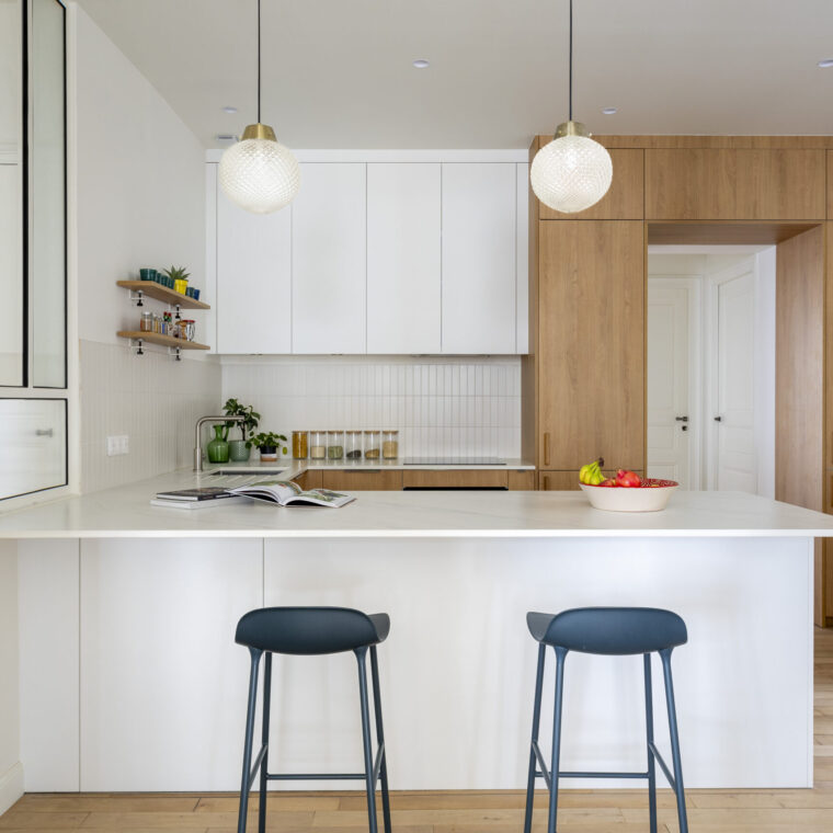 cuisines sur mesure &agrave; paris 75007 : conception, fabrication et pose par artisans experts. designs haut de gamme, mat&eacute;riaux durables. devis gratuit et rapide.