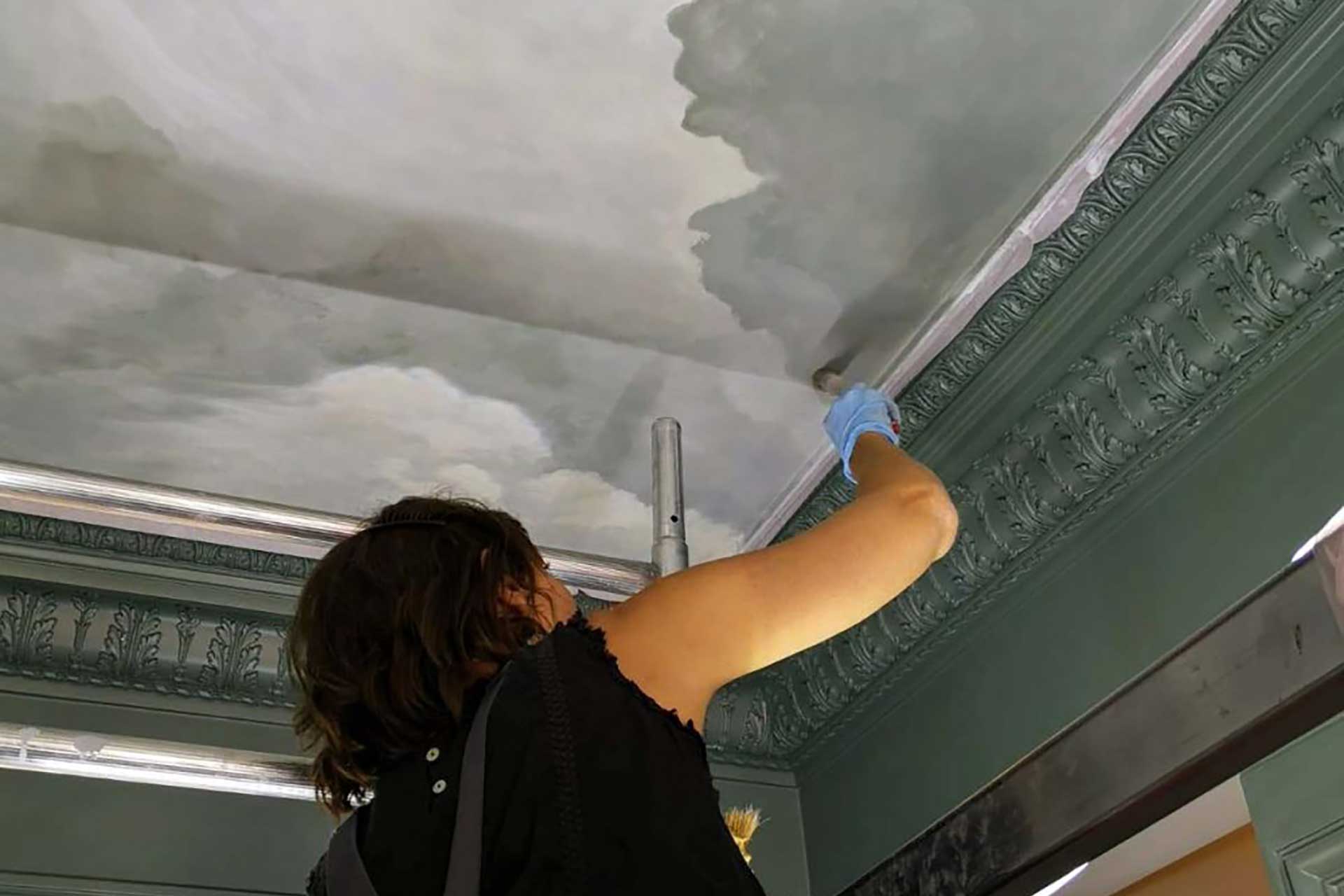d&eacute;couvrez nos conseils et services professionnels pour peindre un plafond haut &agrave; paris 7. profitez d&rsquo;une finition impeccable, d&rsquo;un accompagnement personnalis&eacute; et d&rsquo;artisans exp&eacute;riment&eacute;s pour sublimer votre int&eacute;rieur.