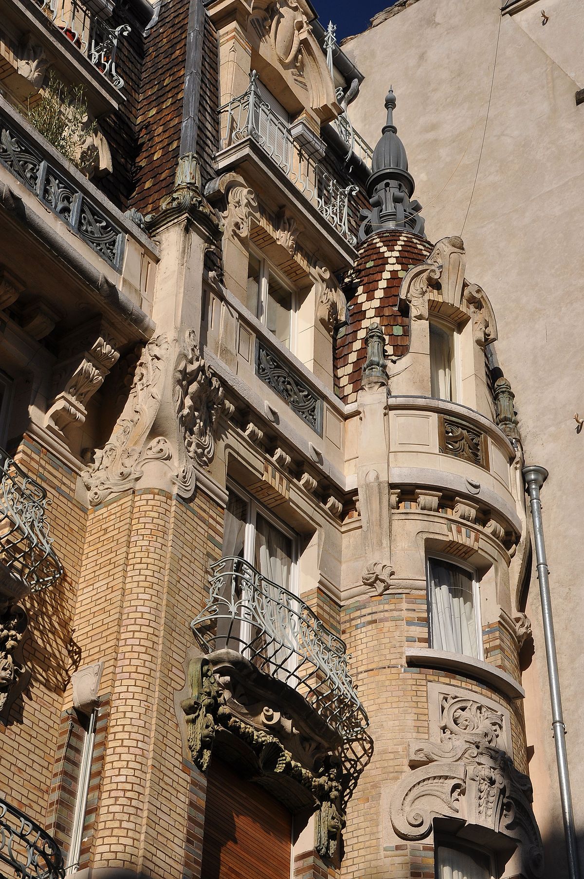 peintre professionnel &agrave; paris 75007: peinture int&eacute;rieure et ext&eacute;rieure, r&eacute;novation soign&eacute;e, finitions de qualit&eacute;. devis gratuit, intervention rapide.