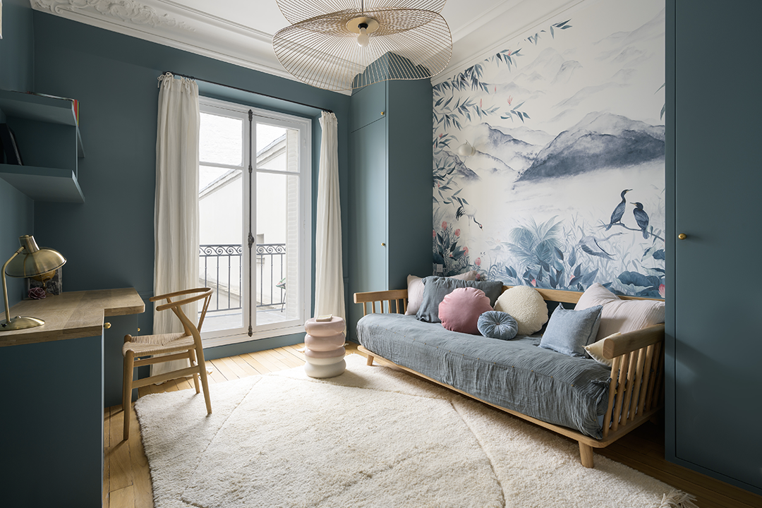 confiez la peinture de votre appartement haussmannien &agrave; des experts. conseils, couleurs raffin&eacute;es et respect du cachet ancien pour sublimer vos espaces avec &eacute;l&eacute;gance.