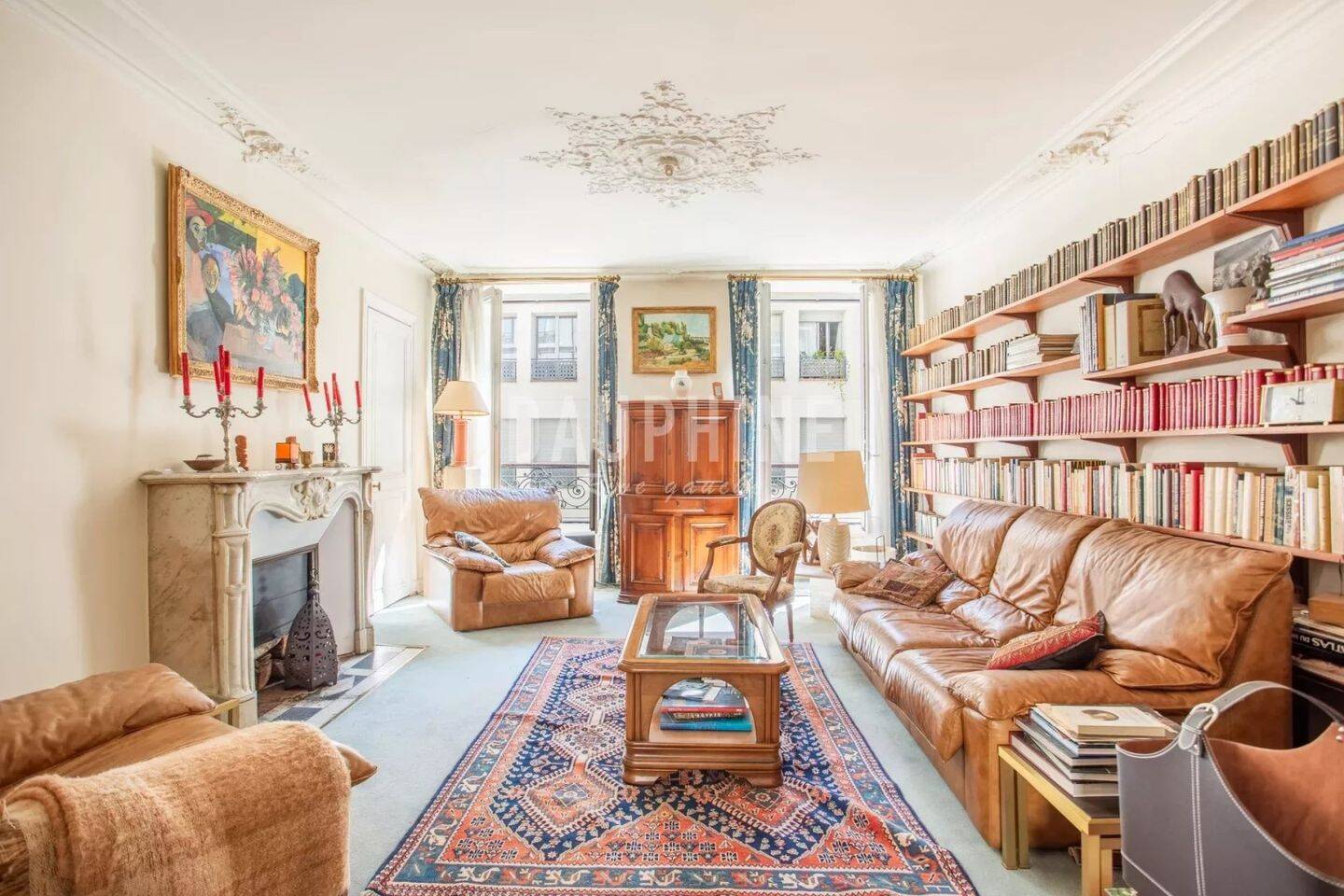 rénovation Paris appartement 75007 confiez la rénovation de votre appartement dans le 75007 à des experts. conseils personnalisés, gestion complète des travaux et finitions haut de gamme pour un intérieur qui vous ressemble.