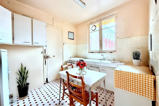 donnez une seconde vie &agrave; votre cuisine dans le 7ᵉ arrondissement ! d&eacute;couvrez nos services de r&eacute;novation sur mesure pour moderniser et optimiser votre espace culinaire.