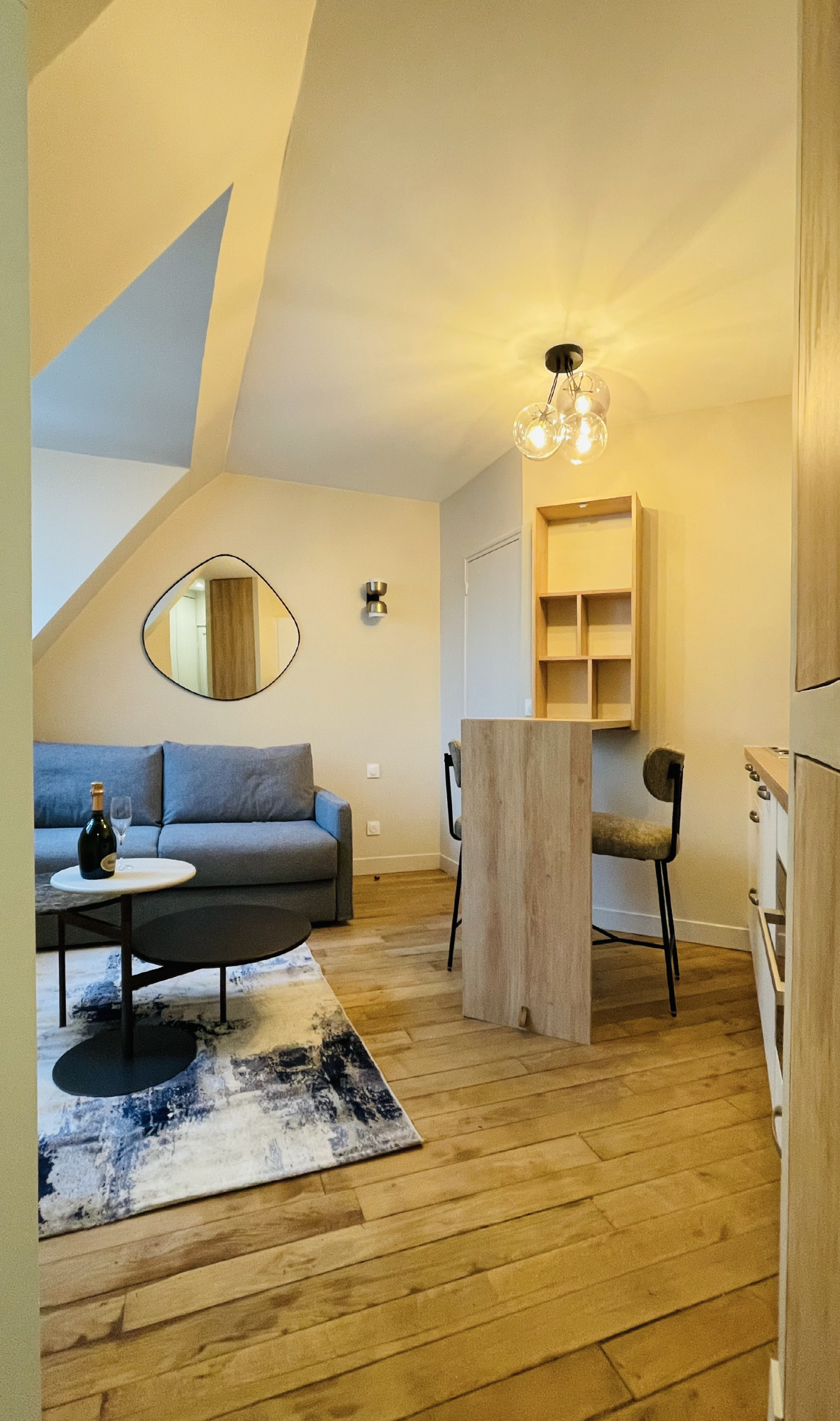 confiez la r&eacute;novation de votre maison &agrave; paris 75007 &agrave; des experts. b&eacute;n&eacute;ficiez de travaux de qualit&eacute;, d&rsquo;un accompagnement sur-mesure et d&rsquo;une transformation adapt&eacute;e &agrave; vos envies et &agrave; votre budget.