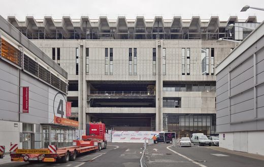confiez votre projet de r&eacute;novation &agrave; paris 7 &agrave; des experts sp&eacute;cialis&eacute;s. solutions sur-mesure pour appartements, maisons et locaux professionnels. qualit&eacute;, respect des d&eacute;lais et conseils personnalis&eacute;s.