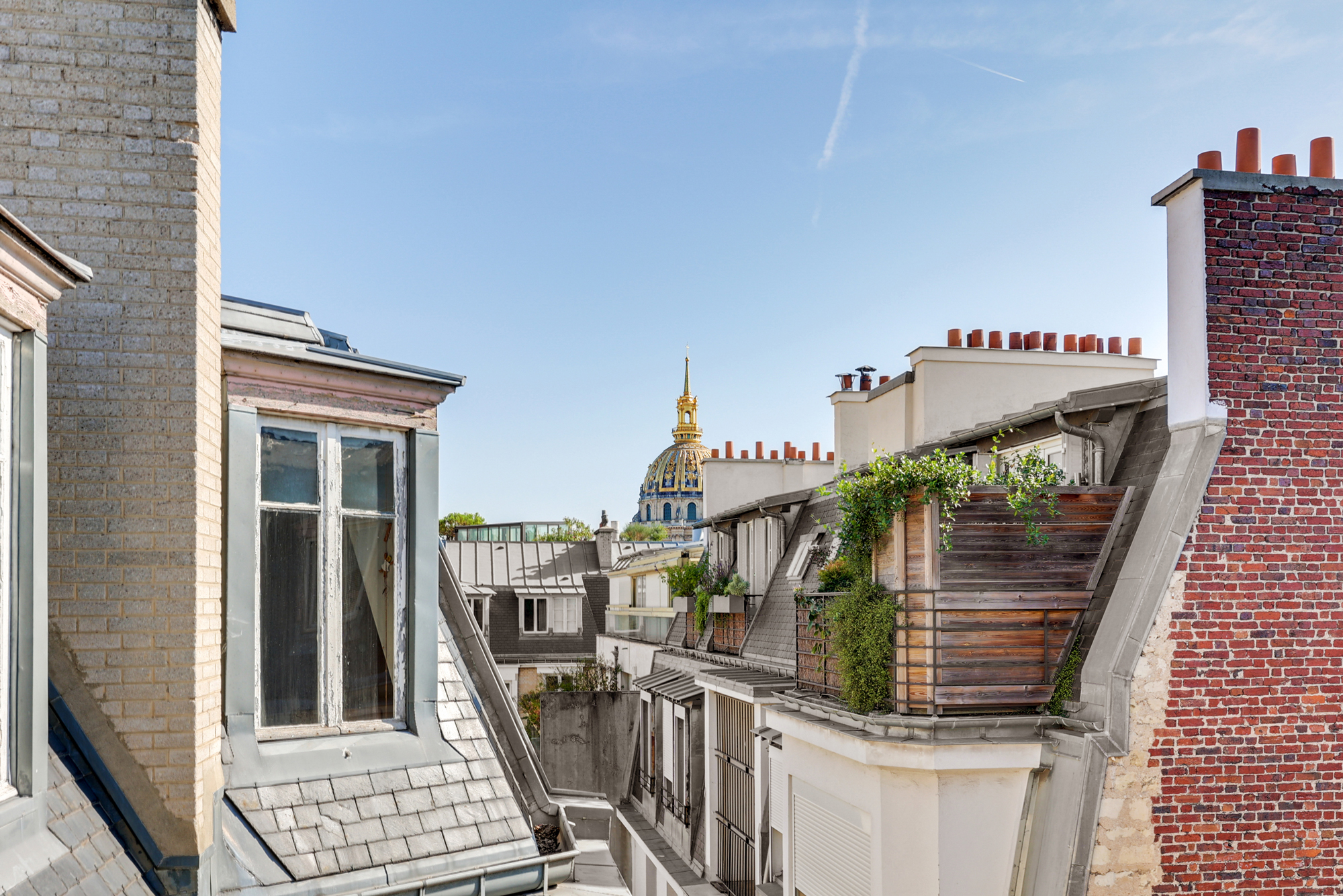 confiez la r&eacute;novation de votre studio dans le 75007 &agrave; des professionnels exp&eacute;riment&eacute;s. optimisation de l&rsquo;espace, design moderne et solutions sur-mesure pour un logement fonctionnel et agr&eacute;able.