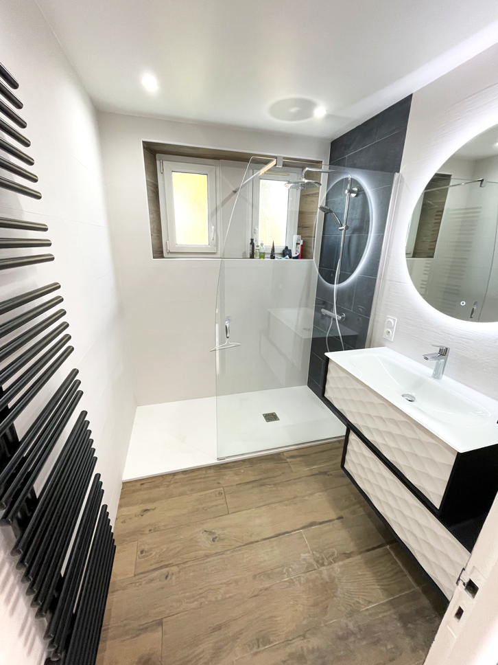 d&eacute;couvrez nos services de r&eacute;novations pour transformer et moderniser votre int&eacute;rieur ou ext&eacute;rieur. profitez de l