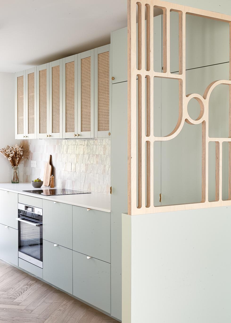 d&eacute;couvrez comment une verri&egrave;re cuisine &agrave; paris peut transformer votre espace en apportant luminosit&eacute;, &eacute;l&eacute;gance et style industriel. id&eacute;ale pour s&eacute;parer sans cloisonner, la verri&egrave;re s&rsquo;adapte &agrave; tous les int&eacute;rieurs parisiens.