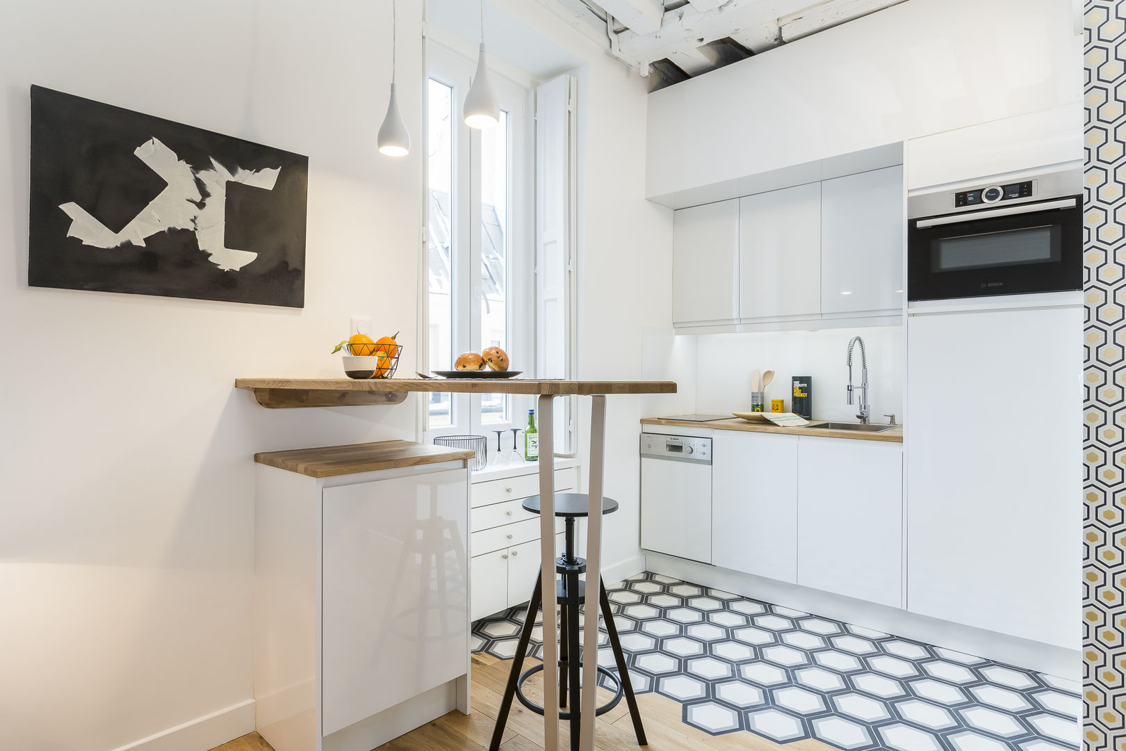 Artisan rénovation intérieure à paris 75007 : optimiser un duplex sous combles faites appel à un artisan spécialisé en rénovation de duplex à paris. bénéficiez d’un service sur-mesure pour transformer et moderniser votre intérieur avec des matériaux de qualité. devis gratuit et conseils personnalisés.