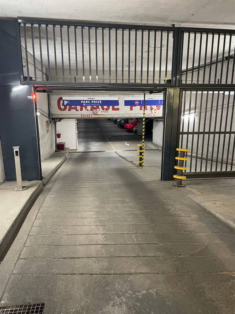 Recharge partagée en parking commun à paris 75007 : répartition des coûts découvrez les coûts de recharge pour voitures électriques dans les parkings du 7ème arrondissement de paris (75007). comparez les tarifs et trouvez les meilleures options pour recharger votre véhicule en toute simplicité.
