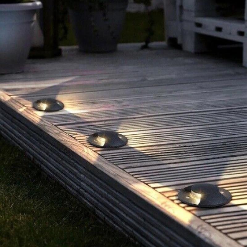 Éclairage du balcon ou terrasse au 7e : sécurité et ambiances découvrez nos conseils et idées pour un éclairage de balcon ou terrasse réussi. créez une ambiance chaleureuse et mettez en valeur votre espace extérieur grâce à des solutions lumineuses adaptées.