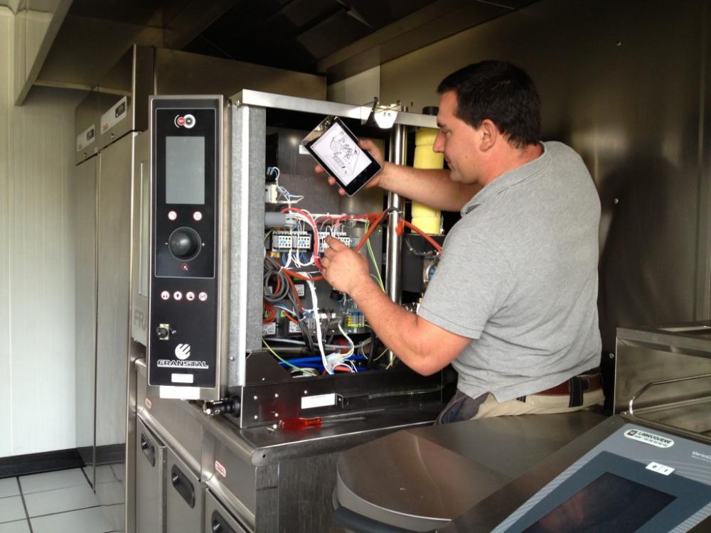Bonnes pratiques de maintenance électrique pour éviter les pannes dans le 7e découvrez nos services de maintenance électrique à paris 7e : interventions rapides, techniciens qualifiés, solutions sur mesure pour particuliers et professionnels. sécurité et fiabilité garanties.