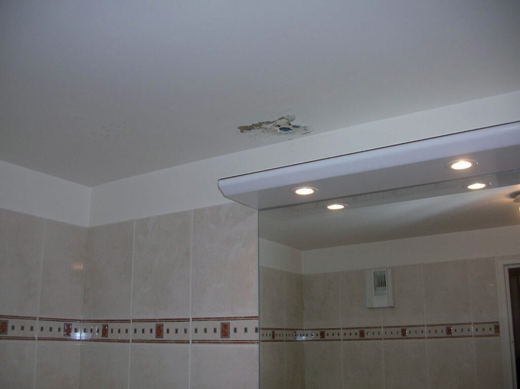 faites repeindre votre plafond fissuré à paris 7 par des experts ! rénovation soignée, traitement des fissures et finitions professionnelles pour un plafond comme neuf. devis rapide et gratuit.
