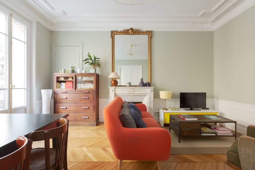 besoin de repeindre votre plafond &agrave; paris 7 ? d&eacute;couvrez nos services professionnels de peinture pour des plafonds impeccables, r&eacute;alis&eacute;s avec soin et expertise dans le 7&egrave;me arrondissement.