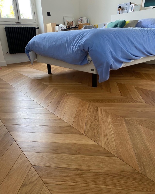 d&eacute;couvrez tout sur la pose de b&eacute;ton cir&eacute; : &eacute;tapes, conseils professionnels et astuces pour r&eacute;ussir votre rev&ecirc;tement d&eacute;coratif moderne sur sols, murs ou meubles.