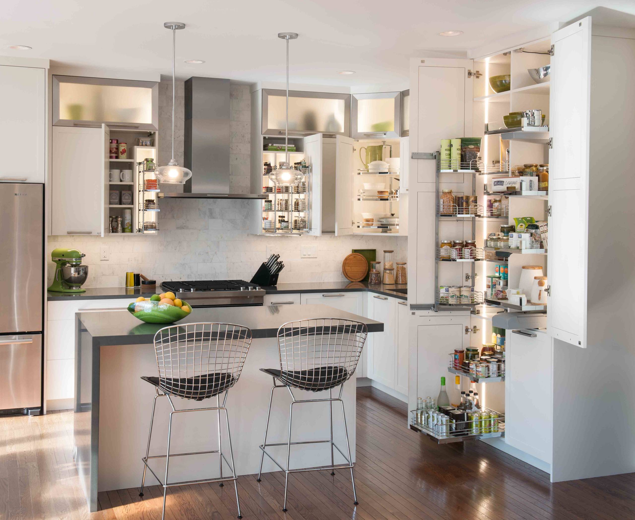 Rangement sur-mesure pour cuisine à paris 75007 : gagner des m² optimisez votre espace avec notre service de rangement cuisine sur-mesure à paris 75007. solutions personnalisées, design élégant et fabrication de qualité adaptée à vos besoins.