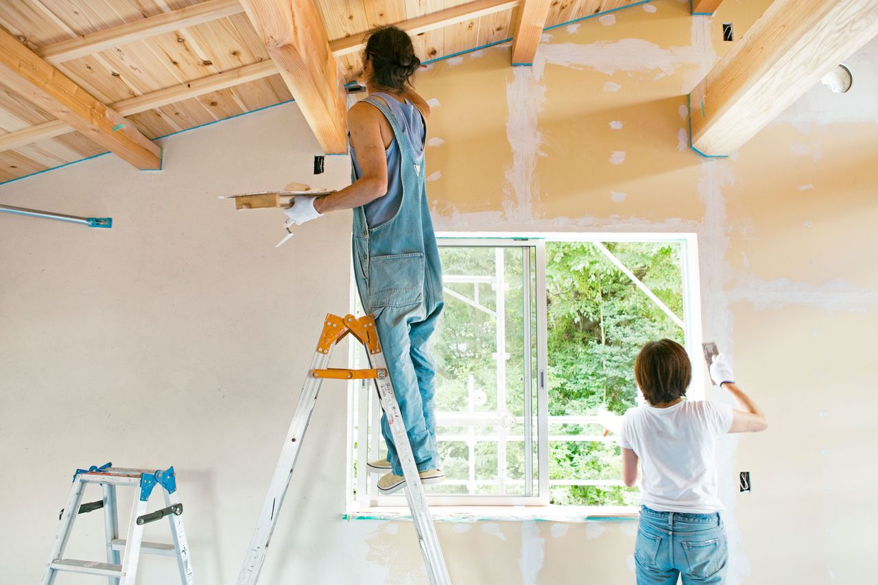 redonnez vie &agrave; vos espaces avec nos services de r&eacute;novation professionnelle. alliez qualit&eacute;, expertise et confiance pour votre projet de r&eacute;novation sur-mesure.