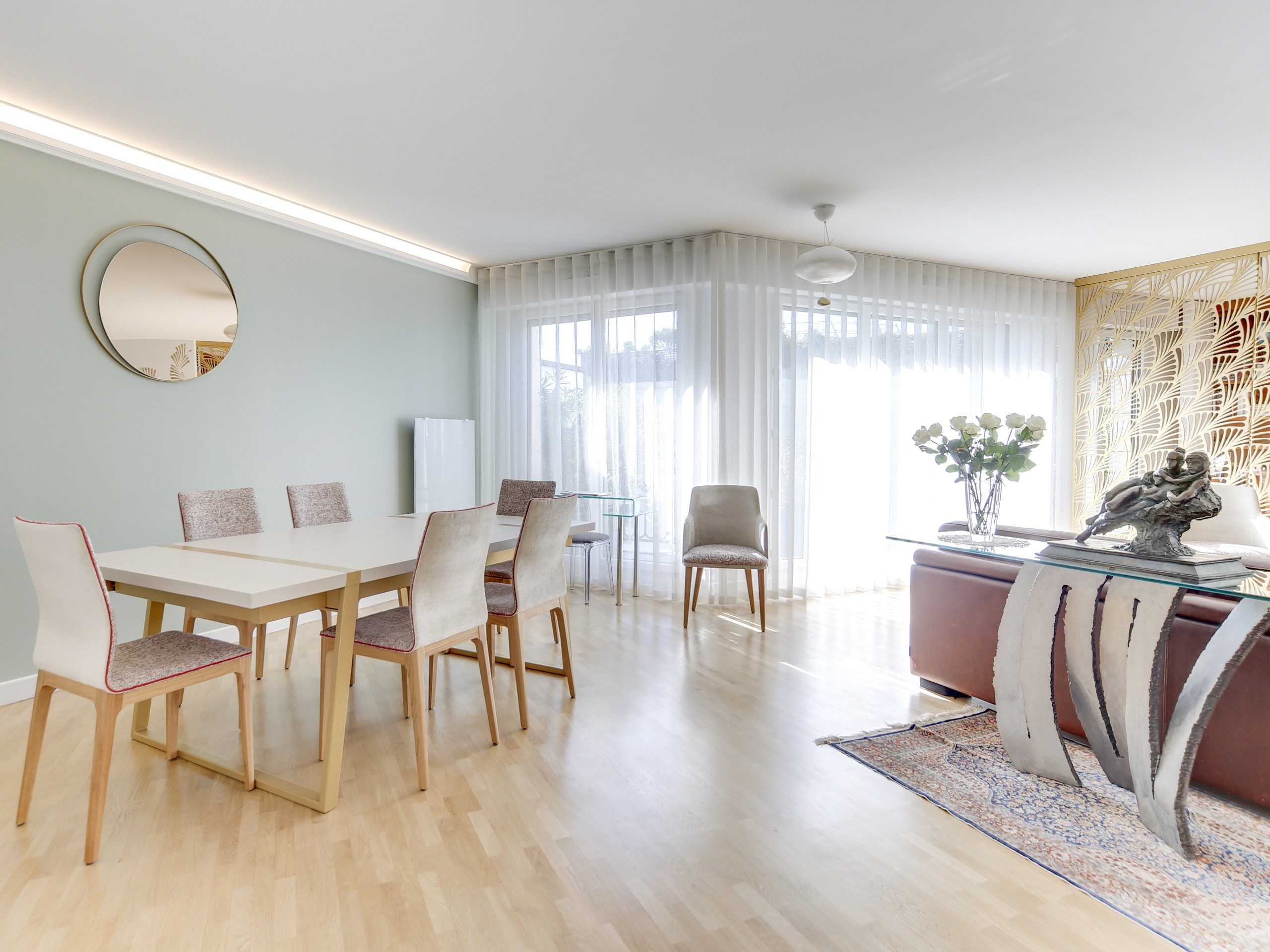 Artisan rénovation intérieure à paris 7 : refaire une entrée digne du 7e confiez la rénovation de votre entrée à paris 7 à des experts. modernisez et valorisez votre espace avec des solutions adaptées à vos besoins et à votre style. devis gratuit.