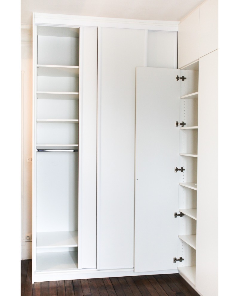 Artisan rénovation intérieure à paris 7 : dressings sur mesure en petits volumes confiez la rénovation intérieure de votre appartement à paris 7 à des experts et profitez de dressings sur mesure élégants, adaptés à vos besoins et à votre espace. qualité, design et optimisation garantis !