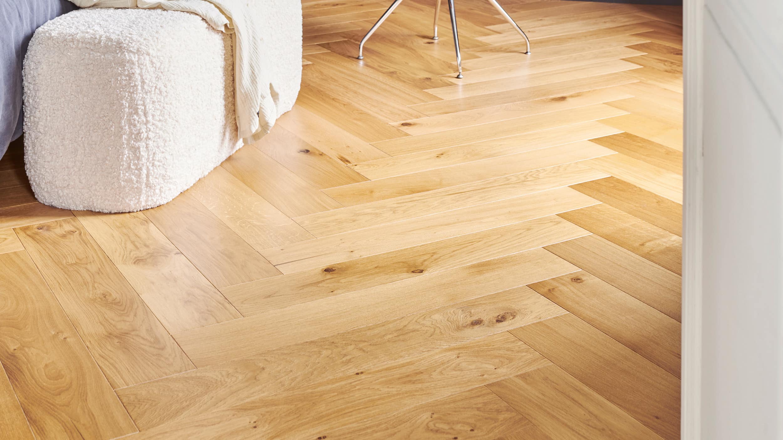 d&eacute;couvrez nos solutions de surcharges pour parquet &agrave; paris 7. profitez d