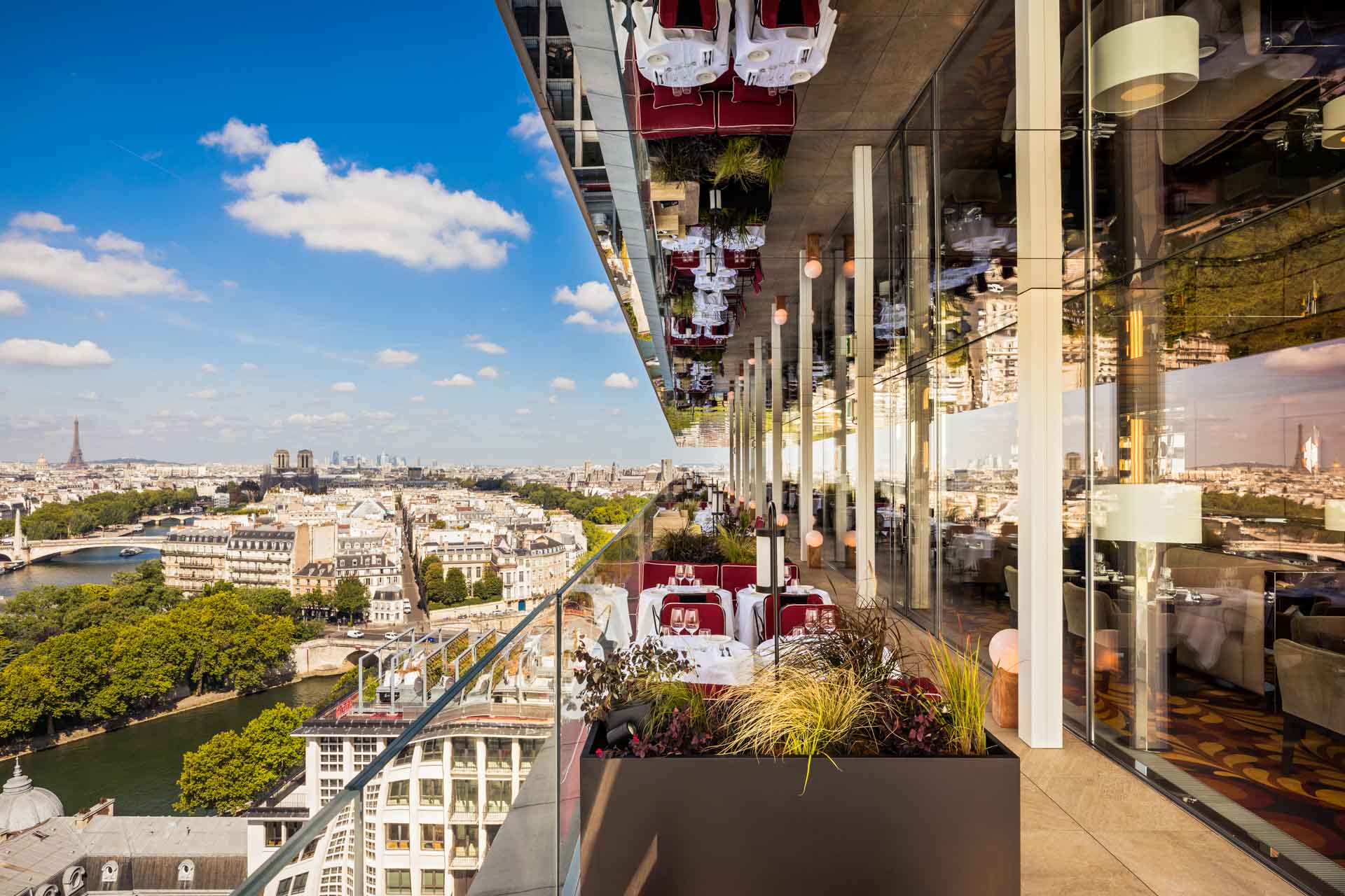 Réfection de toiture terrasse : chiffrage à paris 7e spécialiste de la toiture terrasse à paris 7e : rénovation, étanchéité et entretien pour tous types de toits plats. devis gratuit et intervention rapide par des experts locaux.