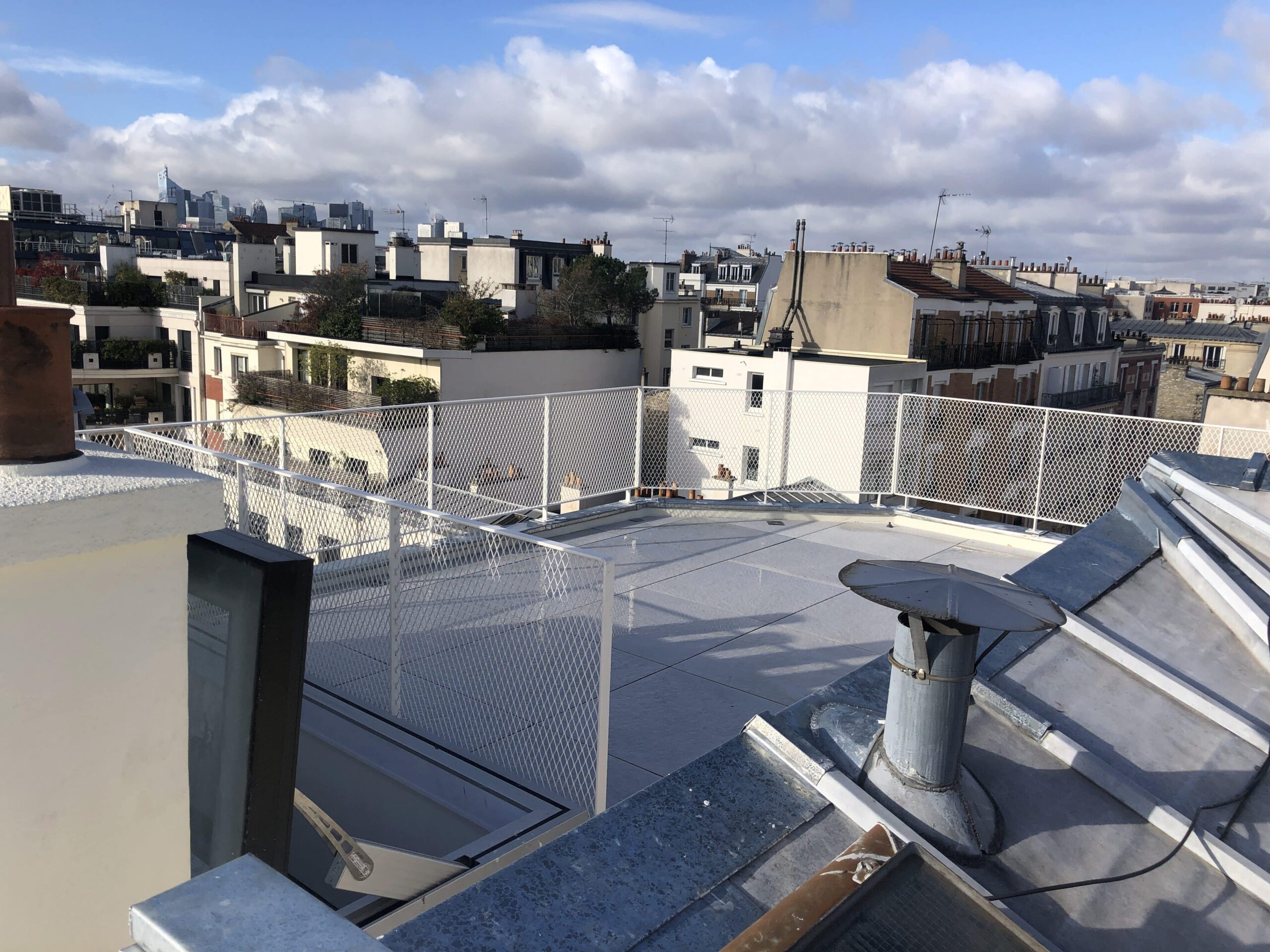 Réfection de toiture terrasse : chiffrage à paris 7e découvrez nos solutions de toiture terrasse à paris 7e : étanchéité, isolation et rénovation sur mesure pour votre bâtiment. obtenez un devis rapide avec des experts locaux.
