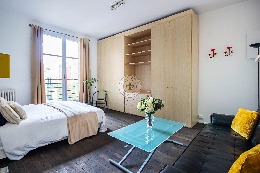 découvrez les prix des studios à paris 75007 en 2025, les tendances du marché immobilier, l’évolution des loyers et les conseils pour acheter ou louer dans ce quartier prisé.